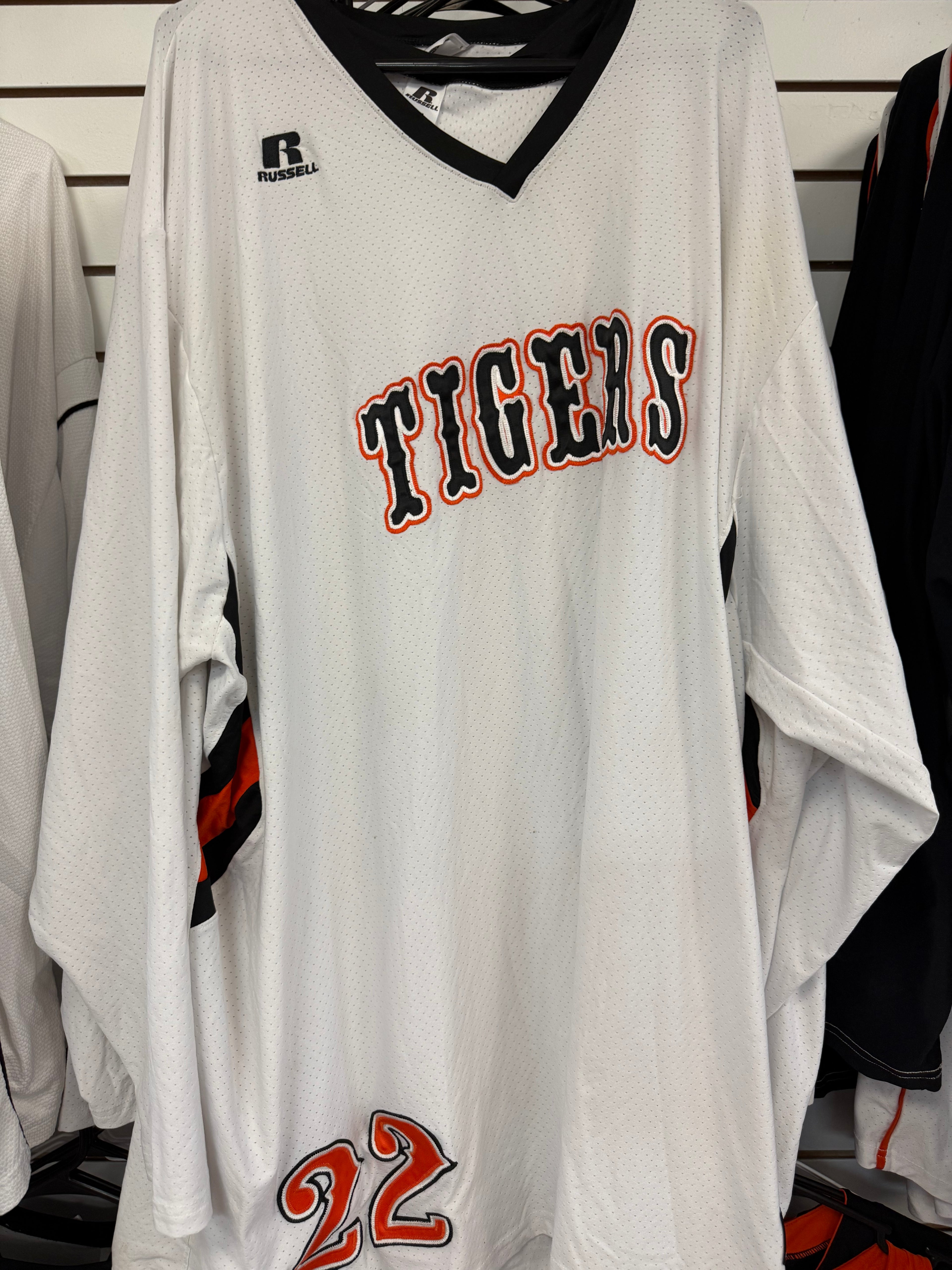 TIGERS LONG SLEEVE 22
